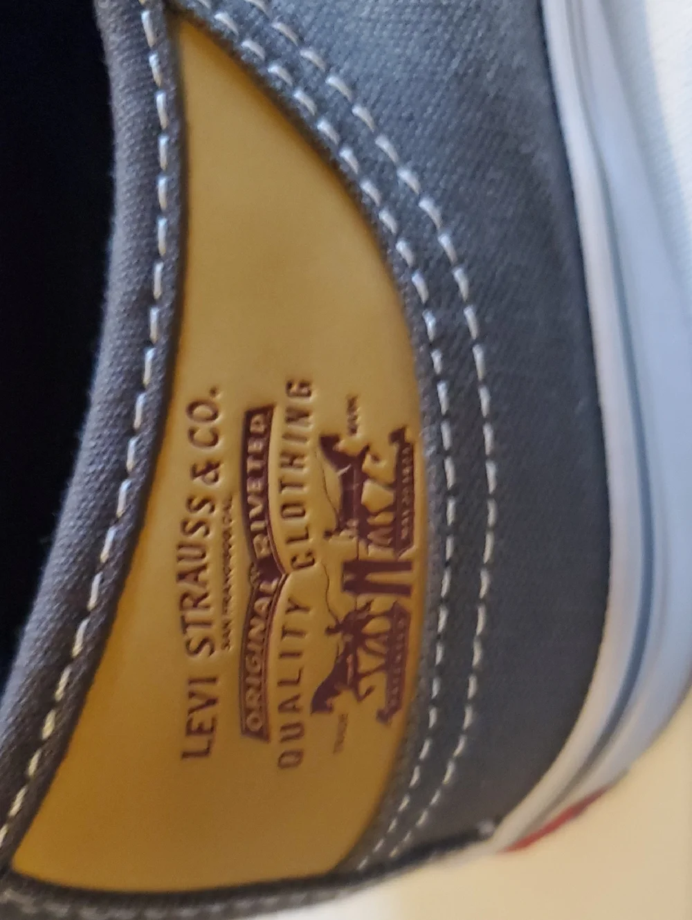 Levis Shoes - Picture 5 of 14